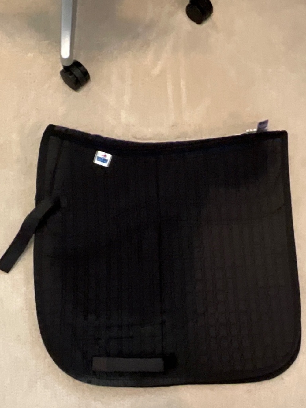 Mattes quilted black dressage pad
